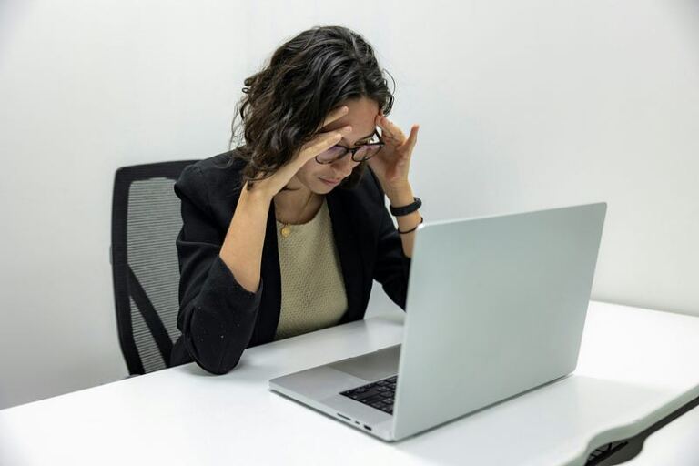Can Emotional Abuse Cause Imposter Syndrome? Can Emotional Abuse Cause Imposter Syndrome?