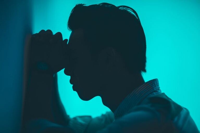 Why a Narcissist Discard is So Painful Why a Narcissist Discard is So Painful