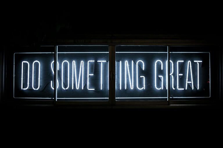 How Does Toxic Relationship Affect Your Career Growth? How Does Toxic Relationship Affect Your Career Growth?