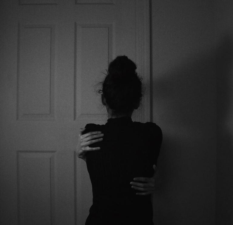 SELF-ESTEEM AND HOW LOW SELF-ESTEEM LEADS TO UNHEALTHY RELATIONSHIPS SELF-ESTEEM AND HOW LOW SELF-ESTEEM LEADS TO UNHEALTHY RELATIONSHIPS