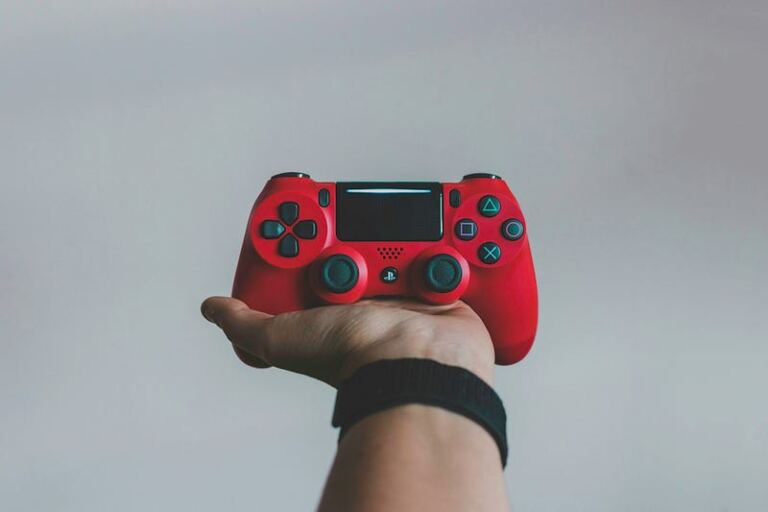 Toxic Relationships: Is Controlling Behavior A Sign of Love and Care from Your Partner? Toxic Relationships: Is Controlling Behavior A Sign of Love and Care from Your Partner?