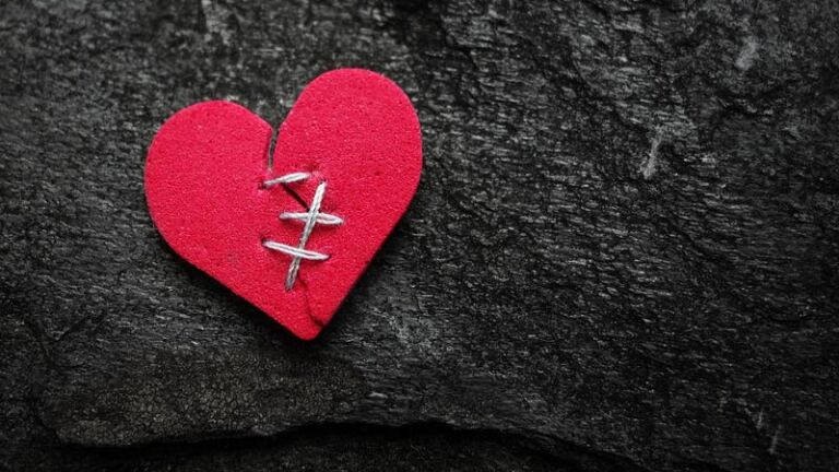 How to Move On from a Toxic Relationship for Good How to Move On from a Toxic Relationship for Good