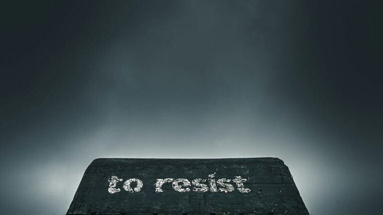 Why You find it Hard to Resist the Narcissist’s Hoover should you publicly expose a narcissist? Why You find it Hard to Resist the Narcissist’s Hoover should you publicly expose a narcissist?